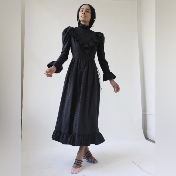 BATSHEVA Carol Dress - Picture 1 of 4